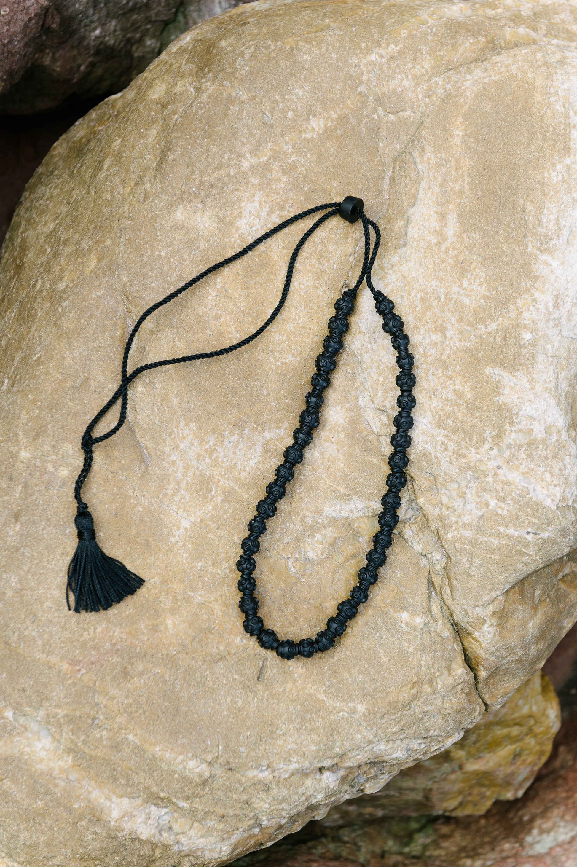 Colar de Doas de Viana de ébano