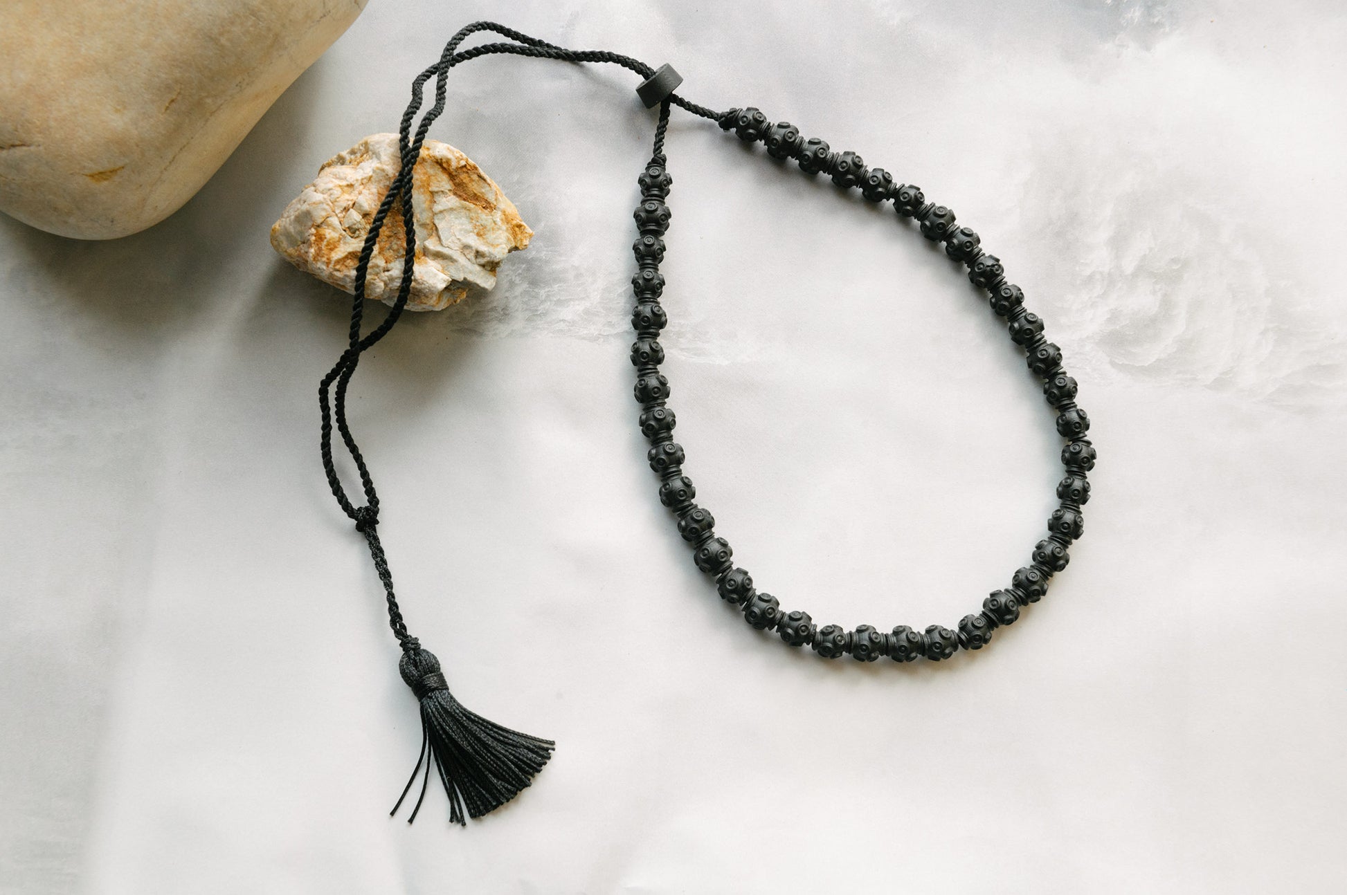 Colar de Doas de Viana de ébano