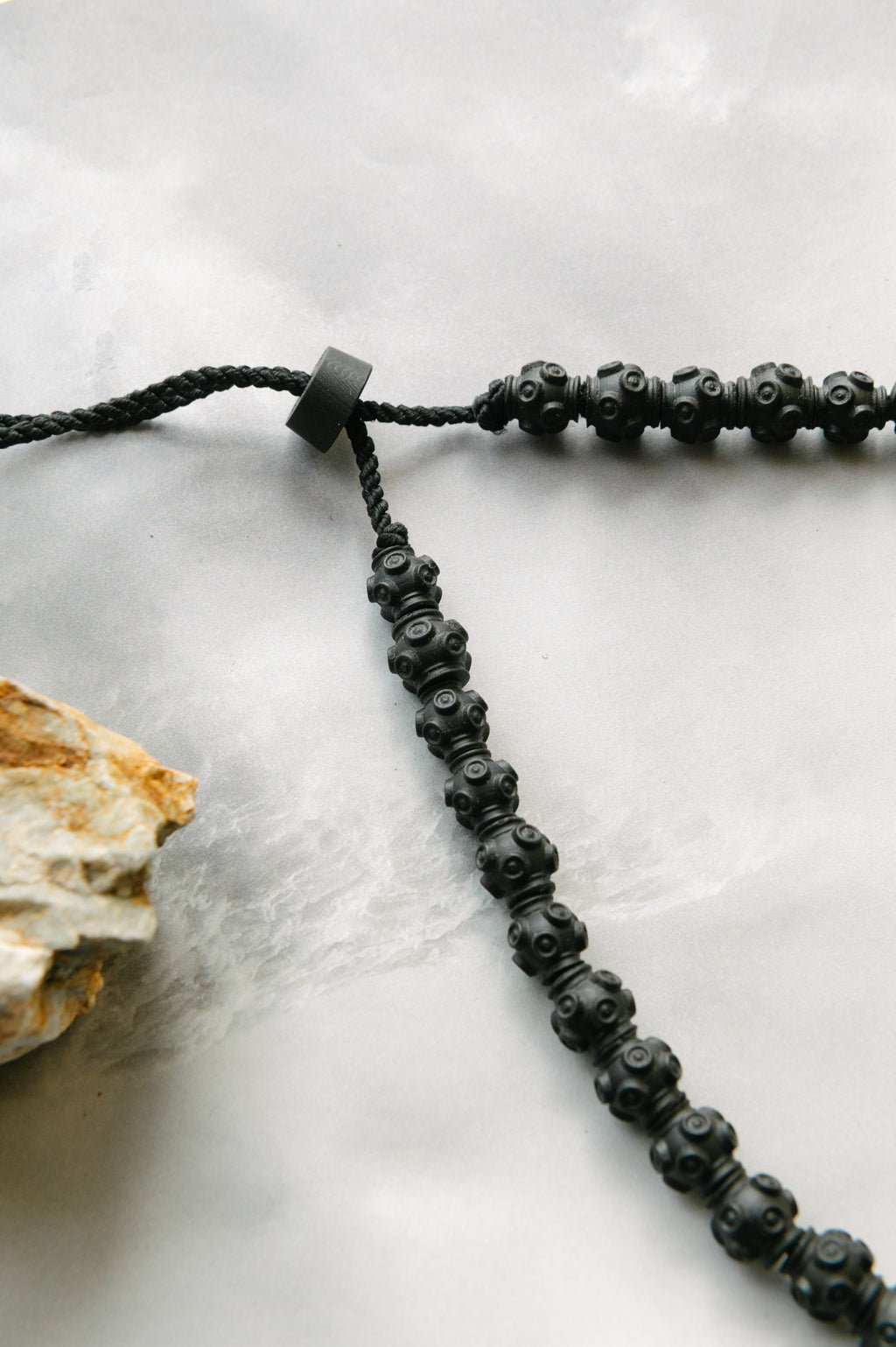 Colar de Doas de Viana de ébano